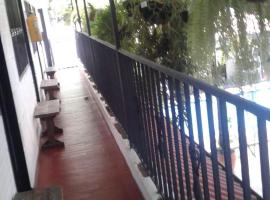 hotel villa aqui mequedo，位于梅尔加的酒店
