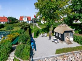 Troense Bed and Breakfast by the sea，位于斯文堡的住宿加早餐旅馆