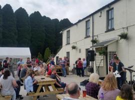 White Hart Inn，位于Cinderford的酒店