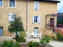 En Cevennes,Les gites du Champ Neuf- La maison de Flavie，位于Saint-Julien-des-Points的酒店