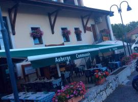 Auberge Communale de la Fruitière，位于Péron的酒店