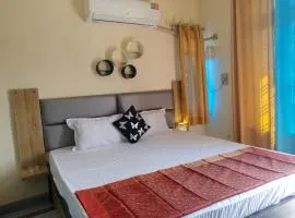 Om Shanthi paying guest house