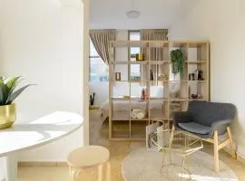 Bright and spacious loft by the sea with Bomb Shelter
