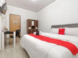 RedDoorz Syariah near RSU Suaka Insan Banjarmasin