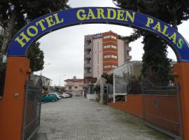 Garden Palase Hotel，位于费里的酒店