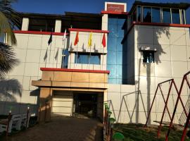 Hotel Anand Cafe，位于浦那的酒店
