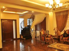 Reina Boutique Hotel - G9，位于伊斯兰堡的酒店