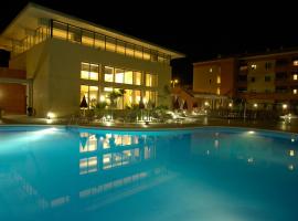 Leo Punta Umbría，位于蓬塔翁布里亚的酒店