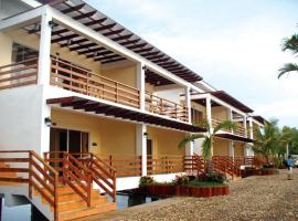 Papakit's Marina and Fishing Lagoon powered by Cocotel，位于Liloan的酒店