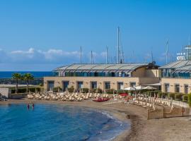 里维埃拉迪费欧里酒店，位于滨海圣洛伦佐的Spa酒店