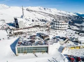 GALAAXY Mountain Hostel