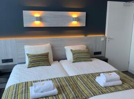 Hotel & Appartementen Royal，位于萨斯范亨特的酒店