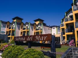 Apart Sabina del Mar，位于阿肖海的公寓式酒店