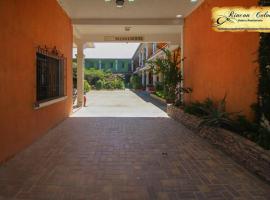 RINCON COLONIAL Hotel y Restaurante，位于巴里奥斯港的酒店