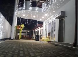 White Wall Hotel，位于Attanagalla的酒店