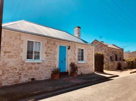 Goolwa Mariner’s Cottage - Free Wifi and Pet Friendly - Centrally located in Historic Region，位于古尔瓦的别墅