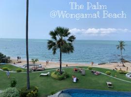 Beach Front Condominium at The Palm Wongamat，位于北芭堤雅的酒店