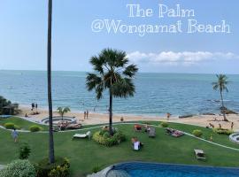 Beach Front Condominium at The Palm Wongamat，位于北芭堤雅的公寓