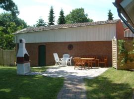 Zur alten Schmiede，位于Oederquart的酒店