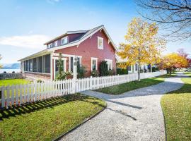 Lake Daze Cottage in Oroville，位于Oroville的酒店