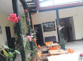 Casa Vieja Posada，位于Pesca的酒店