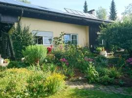 Landhaus Bernecker, Bay.W.，位于Rinchnach的酒店