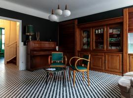 L'HEURE BLEUE，位于Orbais的酒店