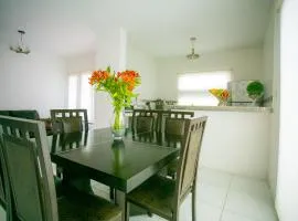 Casa moderna en segura Residencial Hacienda Chetumal