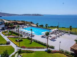 The Nowness Luxury Hotel & Spa Adulty Only，位于切什梅的酒店