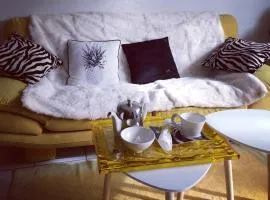 Chambre d'hôtes THE YELLOW CUBE