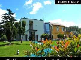 LA STAZIONE DI SALICE，位于里瓦纳扎诺的酒店