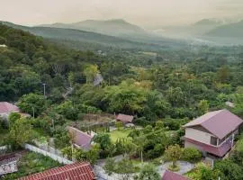 Thanburi resort