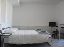 Luxory Suites，位于塞斯托-圣乔凡尼的酒店