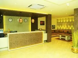 HOTEL KEK GRAND PARK，位于金奈机场 - MAA附近的酒店