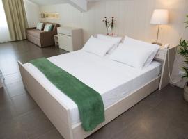 Hotel Grel，位于基亚拉蒙泰-古尔菲的酒店