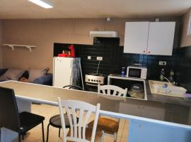 Appartement proche du parc des expositions avignon，位于阿维尼翁机场 - AVN附近的酒店