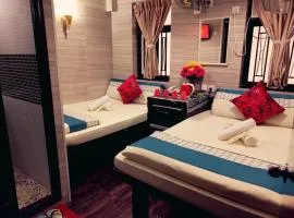 First Inn 24 HOUR RECEPTION 10TH F, Block D & E CHUNGKING MANSION TST