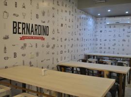 Bernardino Hostel Boutique，位于内乌肯的住宿加早餐旅馆