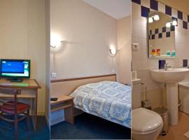hotel arverne，位于Rochefort-Montagne的酒店