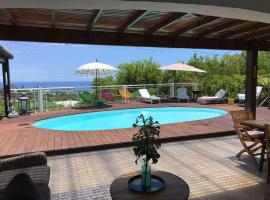 Villa D'Armagnac avec piscine et vue océan，位于圣吉尔莱班的乡村别墅