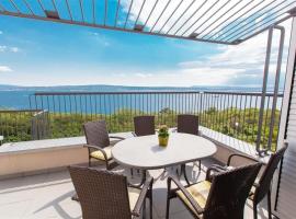 Apartment in Crikvenica 13719，位于Klanfari的公寓