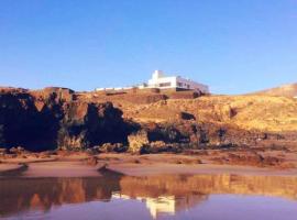 Playa Marina Eco Beach Villa，位于阿列塔的酒店