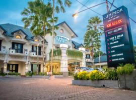 Luminor Hotel Jember By WH，位于任抹的酒店