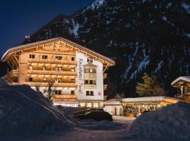 Alpenhotel Tyrol - Konzepthotel - adults only，位于佩尔蒂绍的酒店