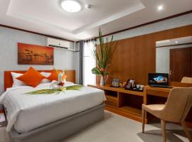 7 Days Premium Hotel Bangna - Suvarnabhumi Airport，位于Ban Bang Phrao的酒店