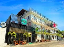 Asian Grand Hotel