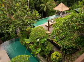 阿迪瓦纳杰姆巴万度假村，位于乌布的带泳池的酒店