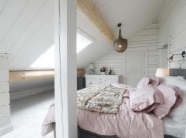 Sara´s Bed and Breakfast，位于Erikslund的酒店