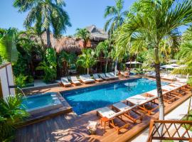 Magic Blue Spa Boutique Hotel Adults Only，位于普拉亚卡门的酒店
