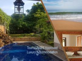 Siriniwasa Luxury Villa with Private Pool，位于因都鲁瓦的度假短租房